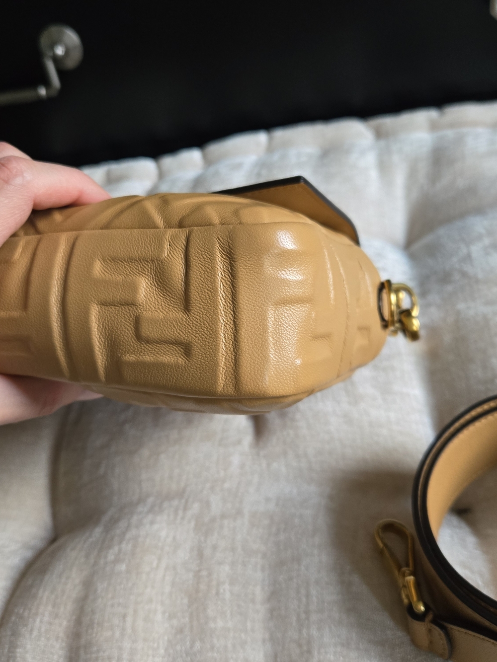 Fendi Nappa FF 1974 Embossed Baguette Zucca Miele Scuro - Picture 6 of 16